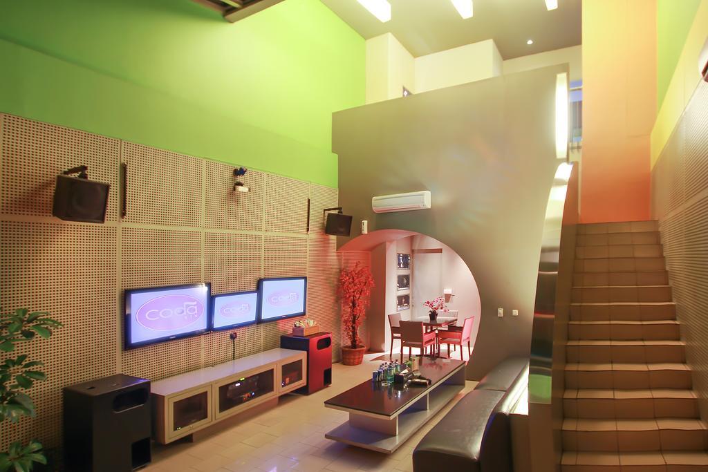 Sparks Life Jakarta, Artotel Curated מראה חיצוני תמונה