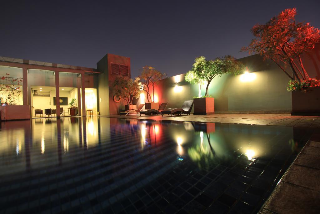 Sparks Life Jakarta, Artotel Curated מראה חיצוני תמונה