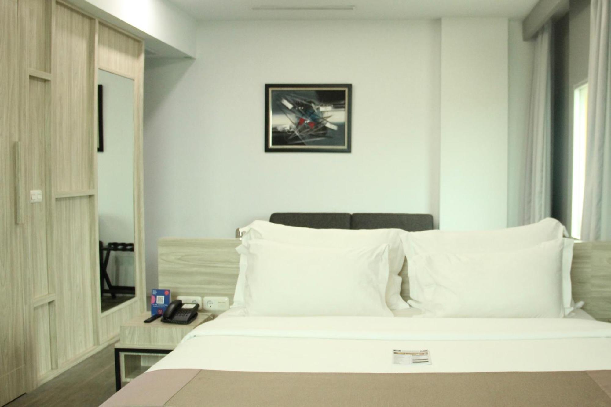 Sparks Life Jakarta, Artotel Curated מראה חיצוני תמונה
