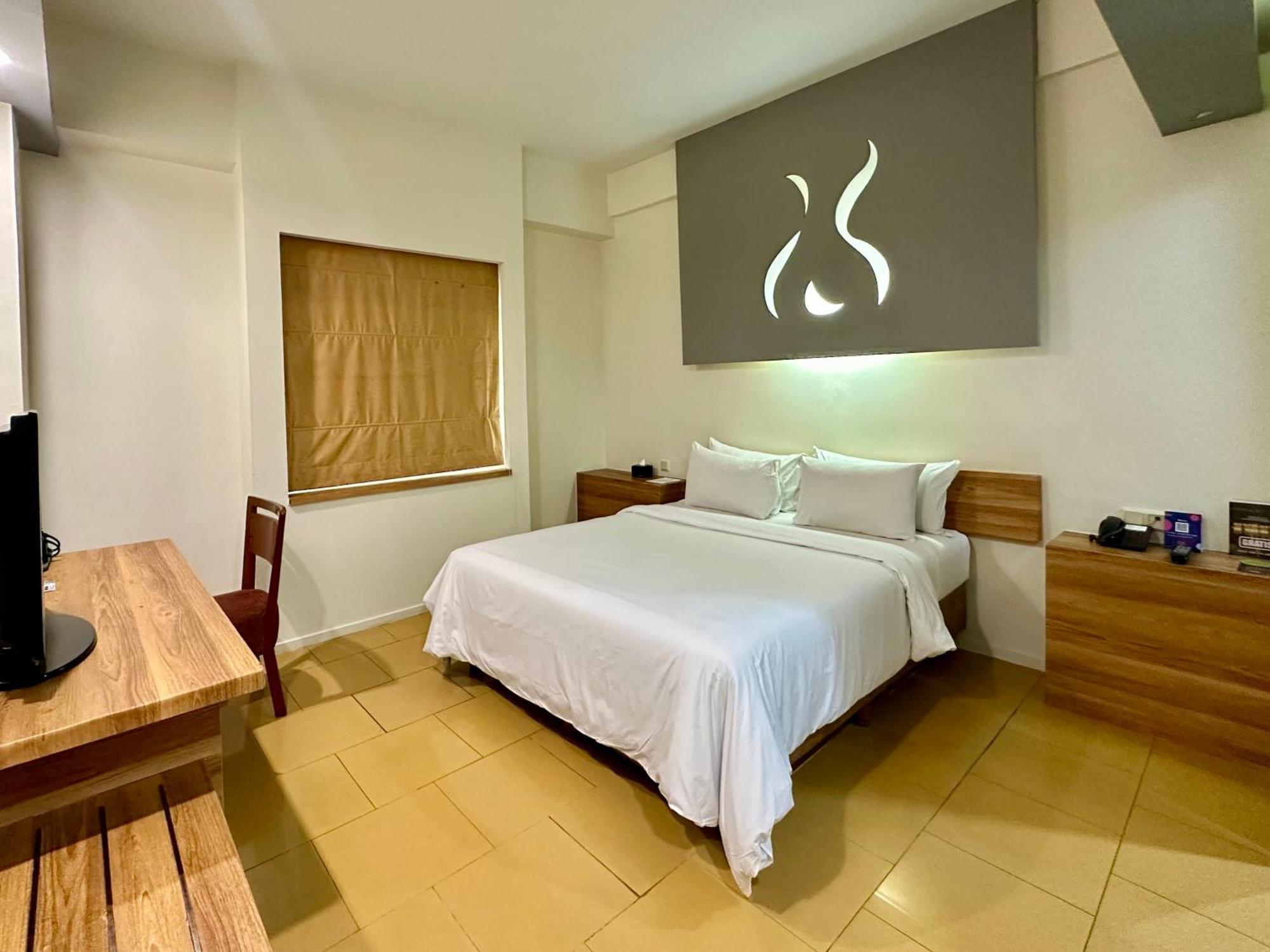 Sparks Life Jakarta, Artotel Curated מראה חיצוני תמונה