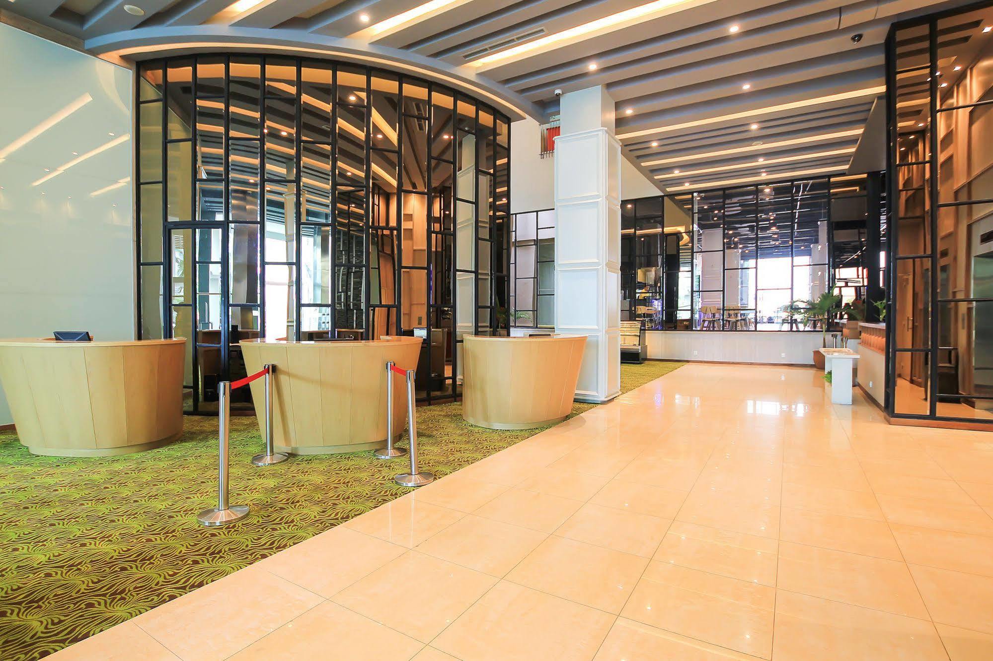 Sparks Life Jakarta, Artotel Curated מראה חיצוני תמונה